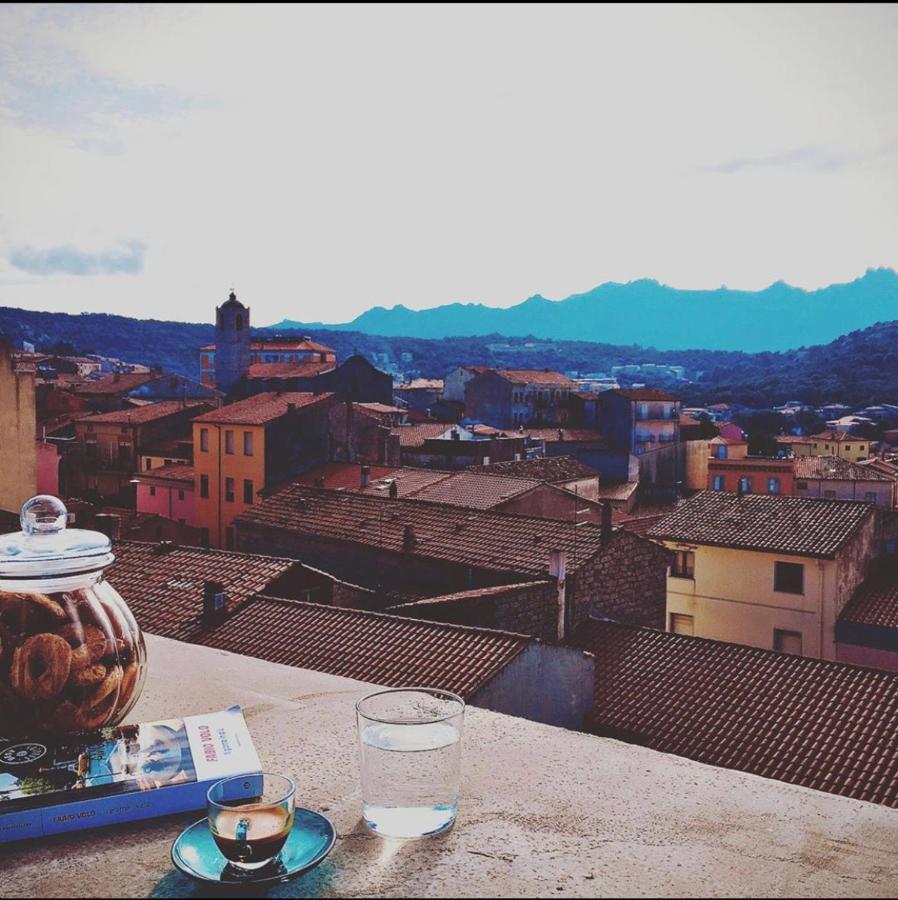 La Vecchia Posta B&B Calangianus Luaran gambar